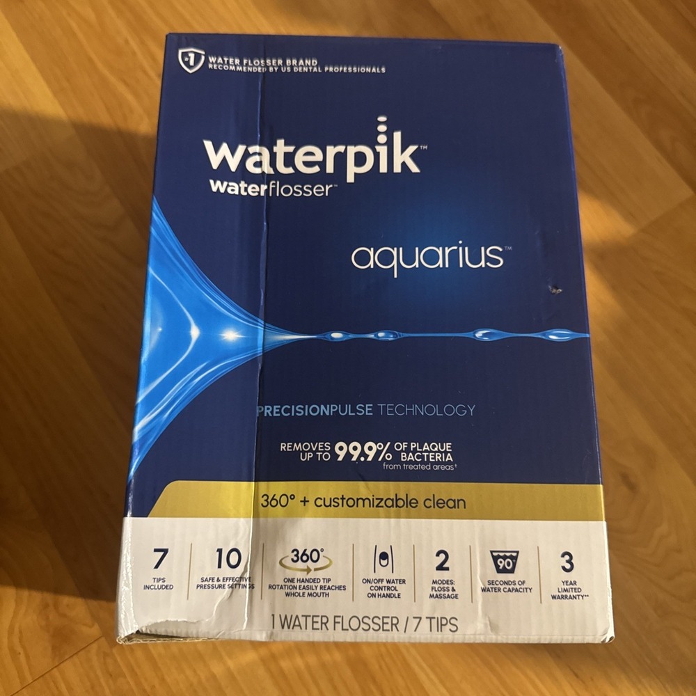 Waterpik Aquarius WP-660C Corded Electric Water Flosser 10 Settings 7 Tips